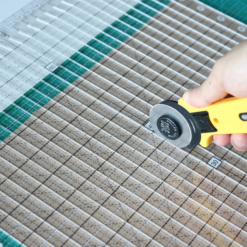 Set de règles de quilting 5-en-1 avec cutter rotatif