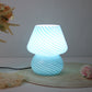 Svampeformet bordlampe i glas