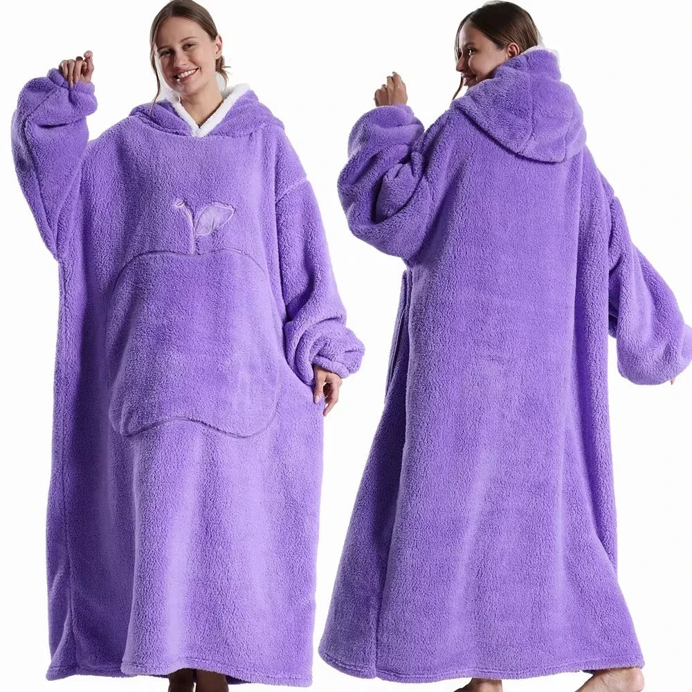 Blødt, oversized tæppe med hætte i sherpa