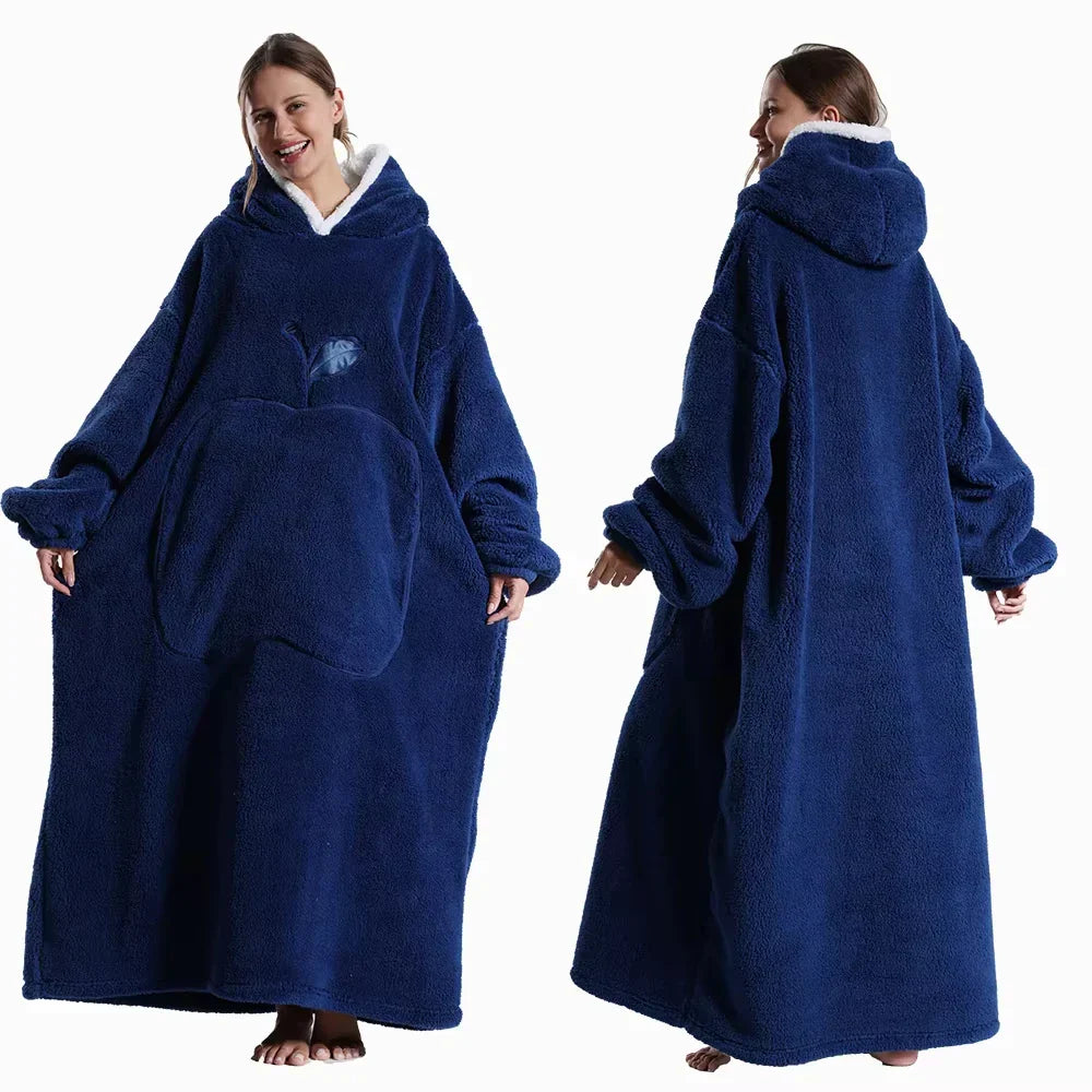 Blødt, oversized tæppe med hætte i sherpa