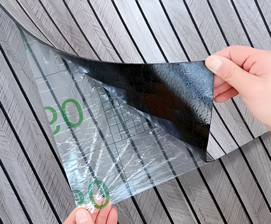 Selvklæbende 3D-vægpanel med træstruktur