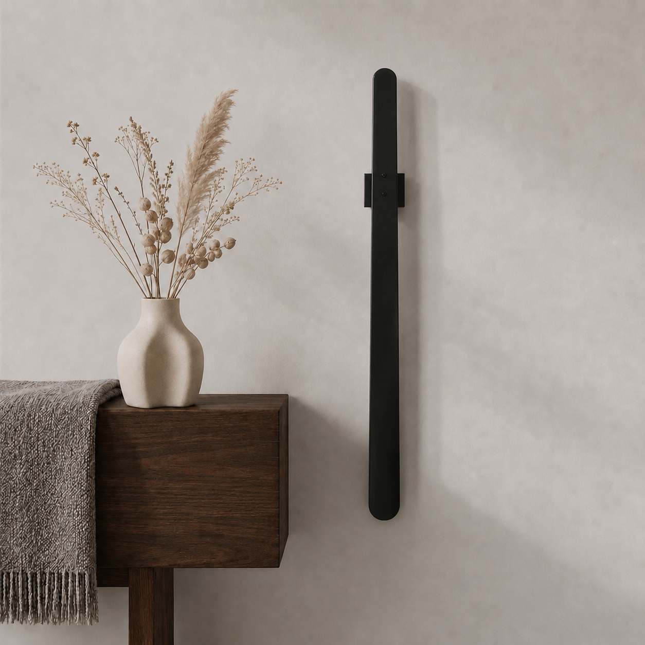 Magnetisk skohorn i massivt bøgetræ – 55 cm