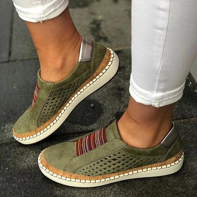 Åndbar sneaker med flad bund til kvinder til korrektion af knyster