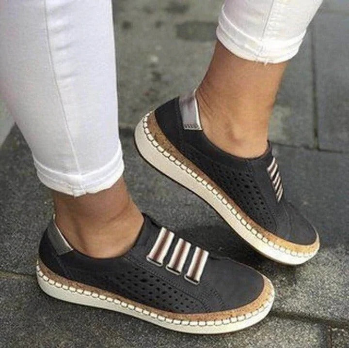 Åndbar sneaker med flad bund til kvinder til korrektion af knyster