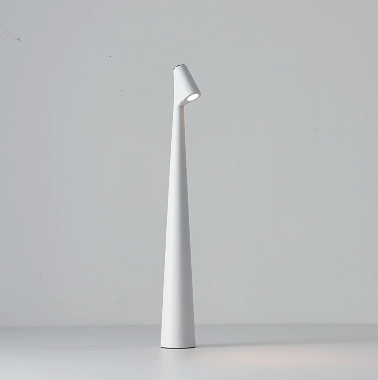 Nordisk minimalistisk design stemningslampe, LED